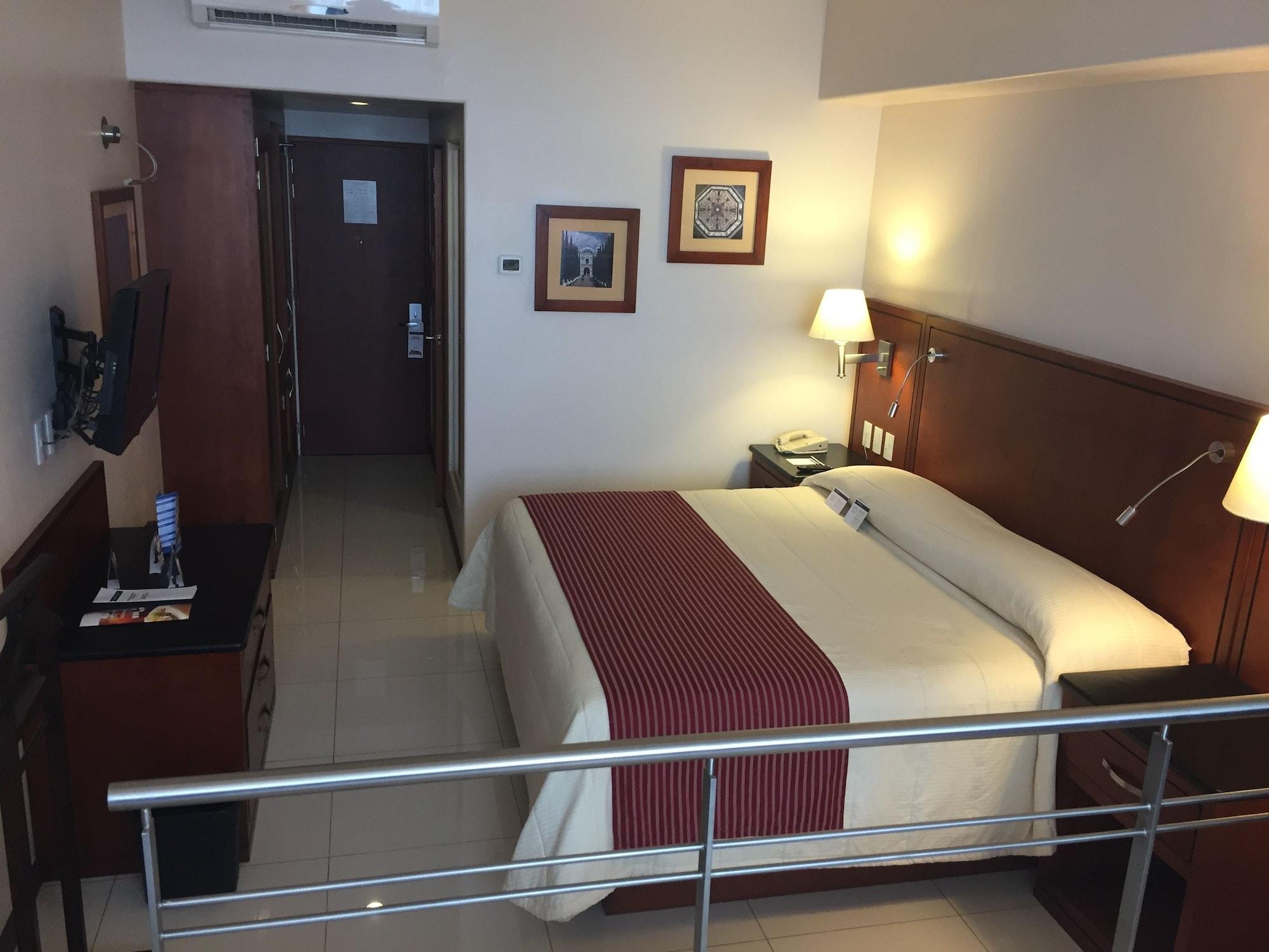 Hotel Fortin Plaza Oaxaca Экстерьер фото