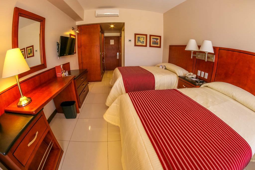 Hotel Fortin Plaza Oaxaca Экстерьер фото