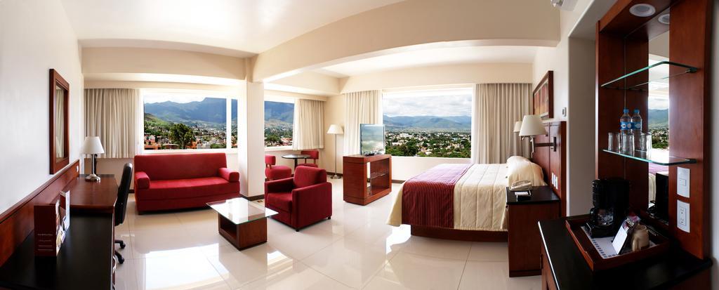 Hotel Fortin Plaza Oaxaca Экстерьер фото